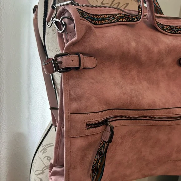 Brand New no tags Beautiful Pink Soft leatherish Backpack - Picture 3 of 5